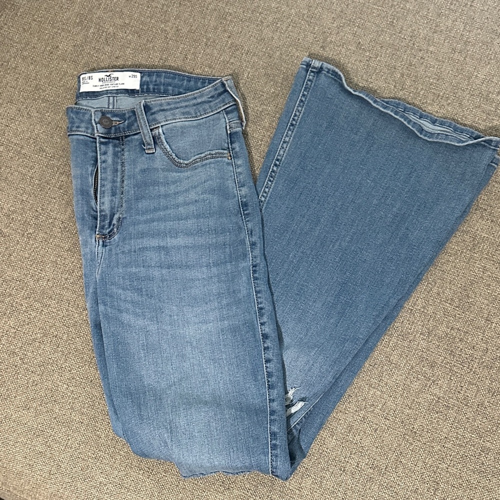Hollister Women's Medium Light Blue Flare Jeans